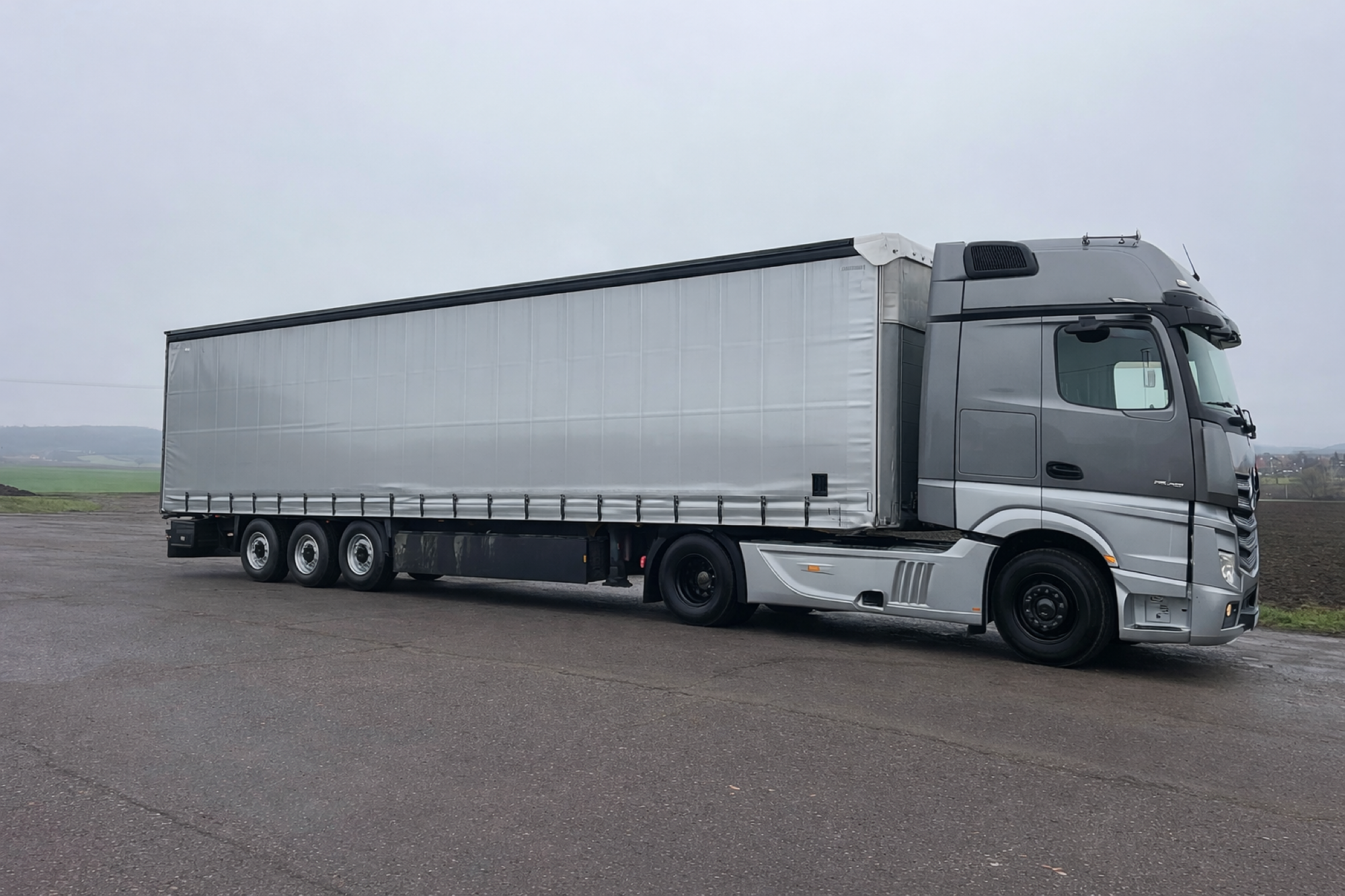 Přeprava zboží pod plachtou