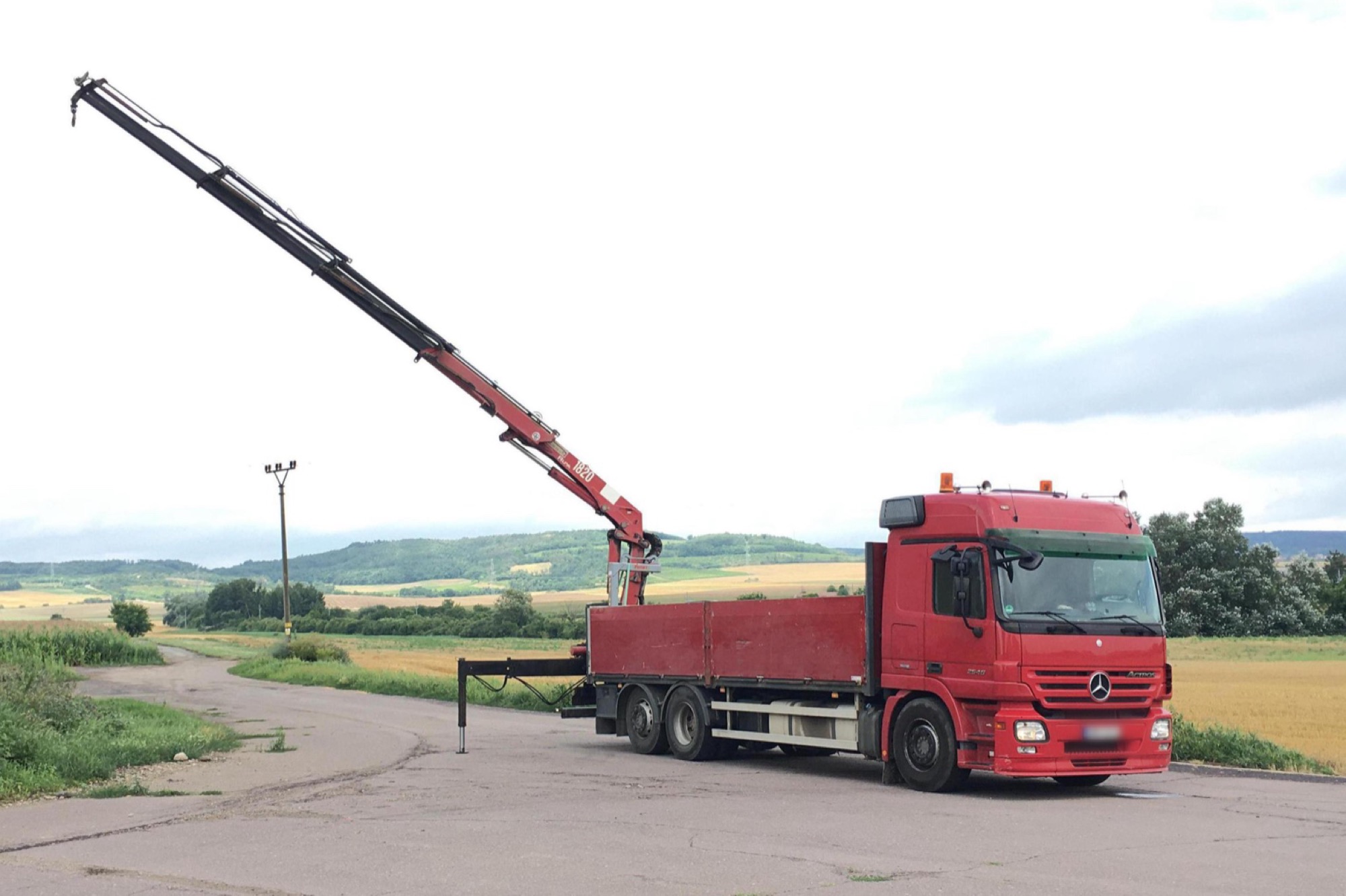 Práce s hydraulickou rukou